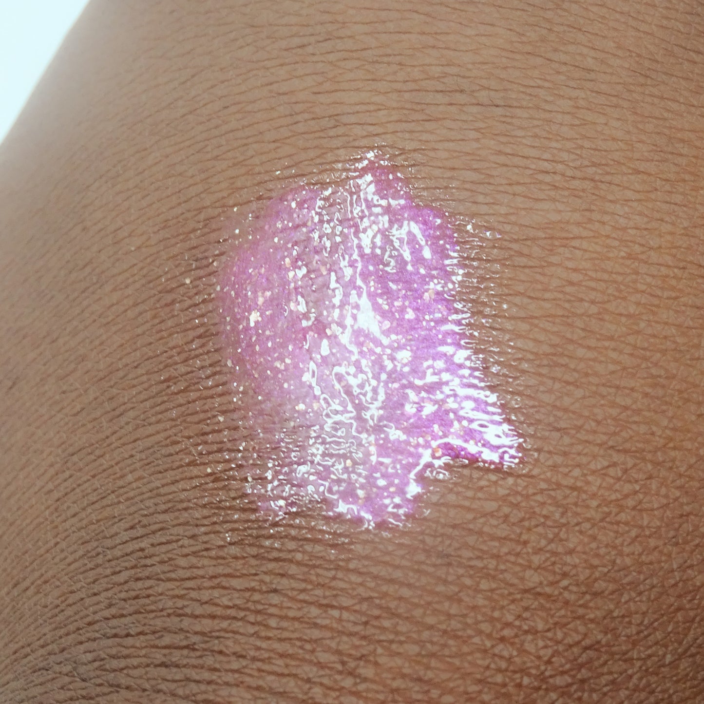 PVSSY PYNK - Lip Pop Luminizing Gloss | Rosehip X Vitamin E