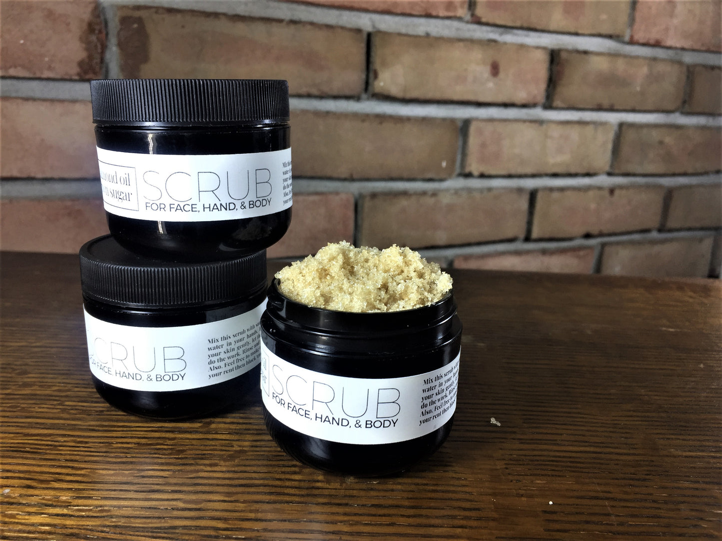 Scrub: Brown Sugar X Sweet Almond Oil - Glow & Polish Skin